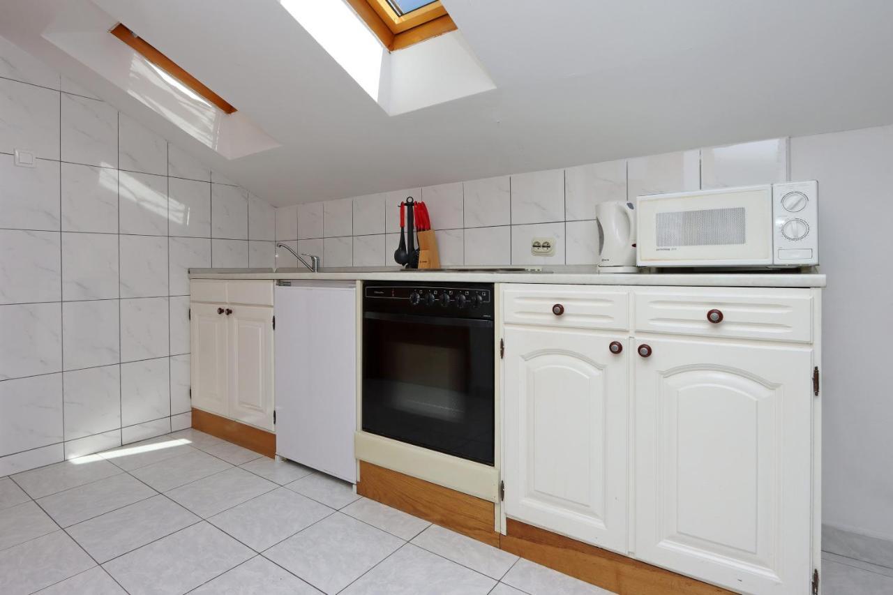 Apartments And Rooms With Parking Space Selce, Crikvenica - 2362 Экстерьер фото