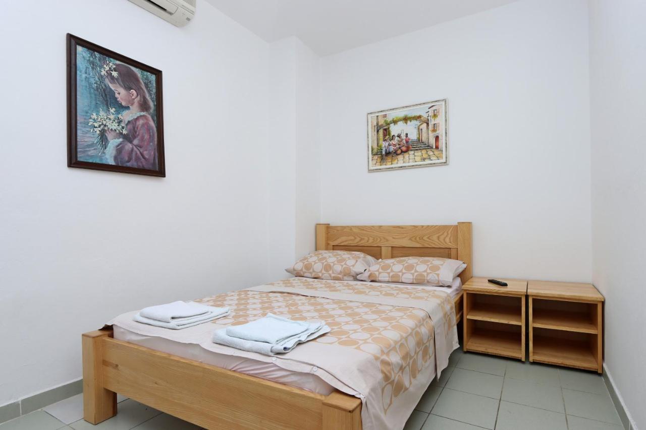 Apartments And Rooms With Parking Space Selce, Crikvenica - 2362 Экстерьер фото