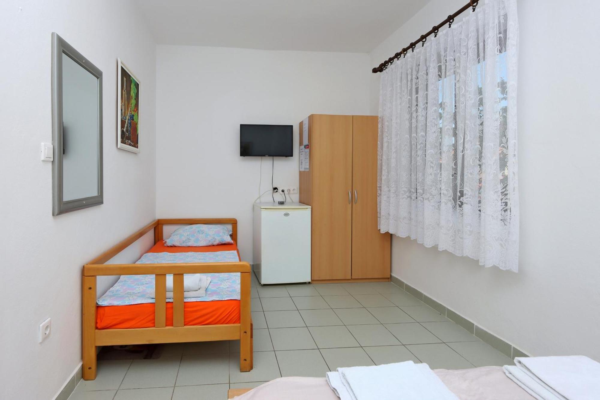 Apartments And Rooms With Parking Space Selce, Crikvenica - 2362 Номер фото
