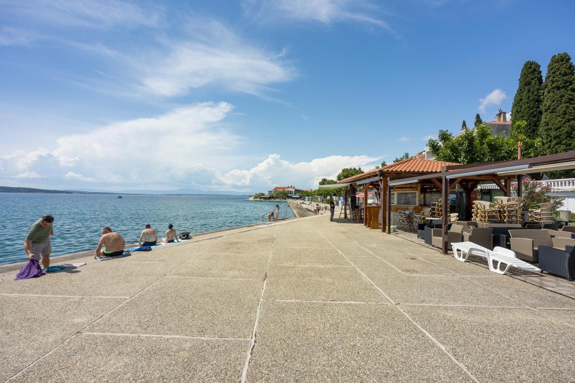 Apartments And Rooms With Parking Space Selce, Crikvenica - 2362 Экстерьер фото