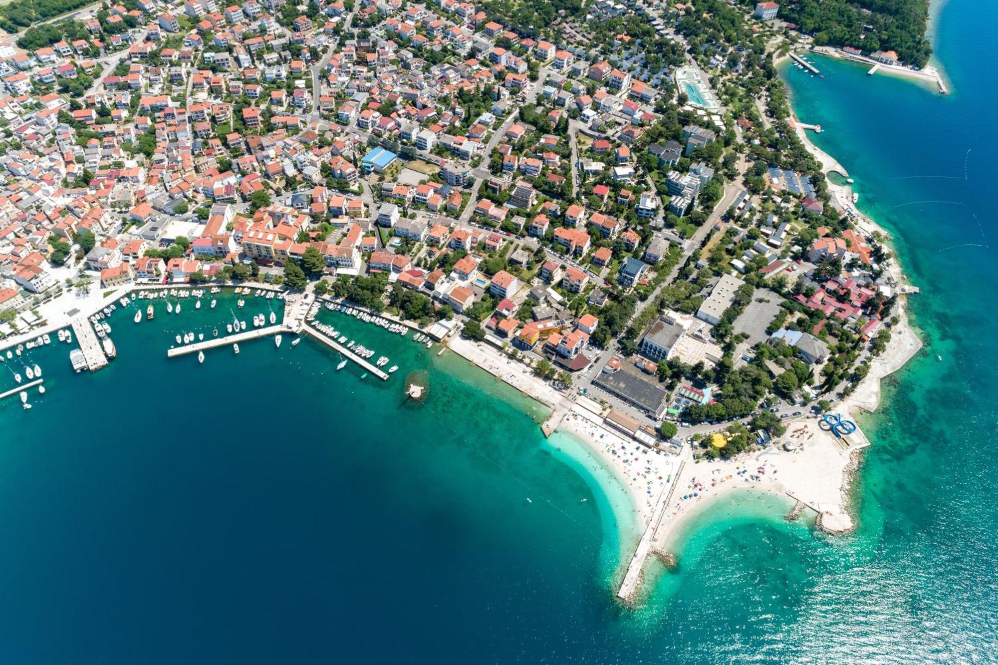 Apartments And Rooms With Parking Space Selce, Crikvenica - 2362 Экстерьер фото